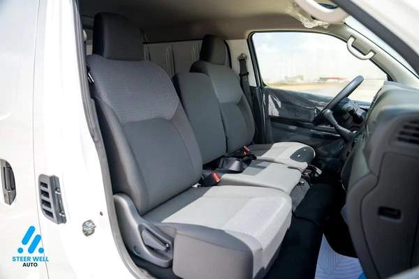 Nissan Urvan NV350