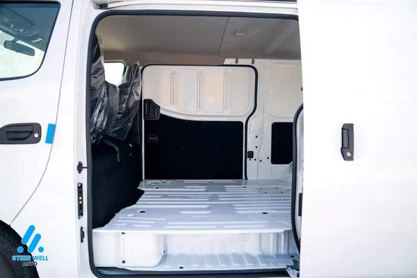 Nissan Urvan NV350