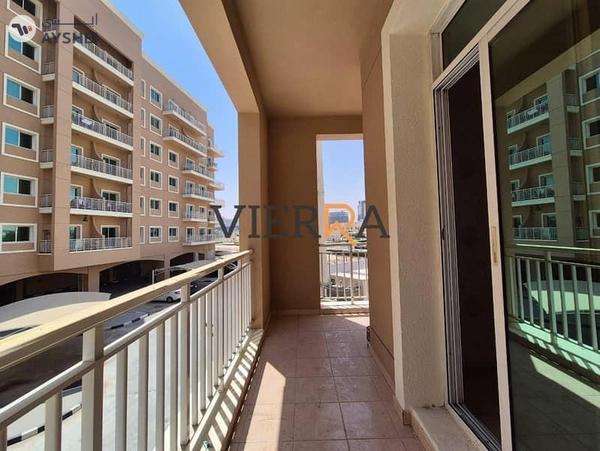 Mazaya 10B, Queue Point, Liwan, Dubai