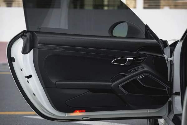 2015 | Porsche Carrera 911 Turbo S | Low Mileage | Warranty | 560HP | Excellent Condition