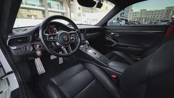 2015 | Porsche Carrera 911 Turbo S | Low Mileage | Warranty | 560HP | Excellent Condition