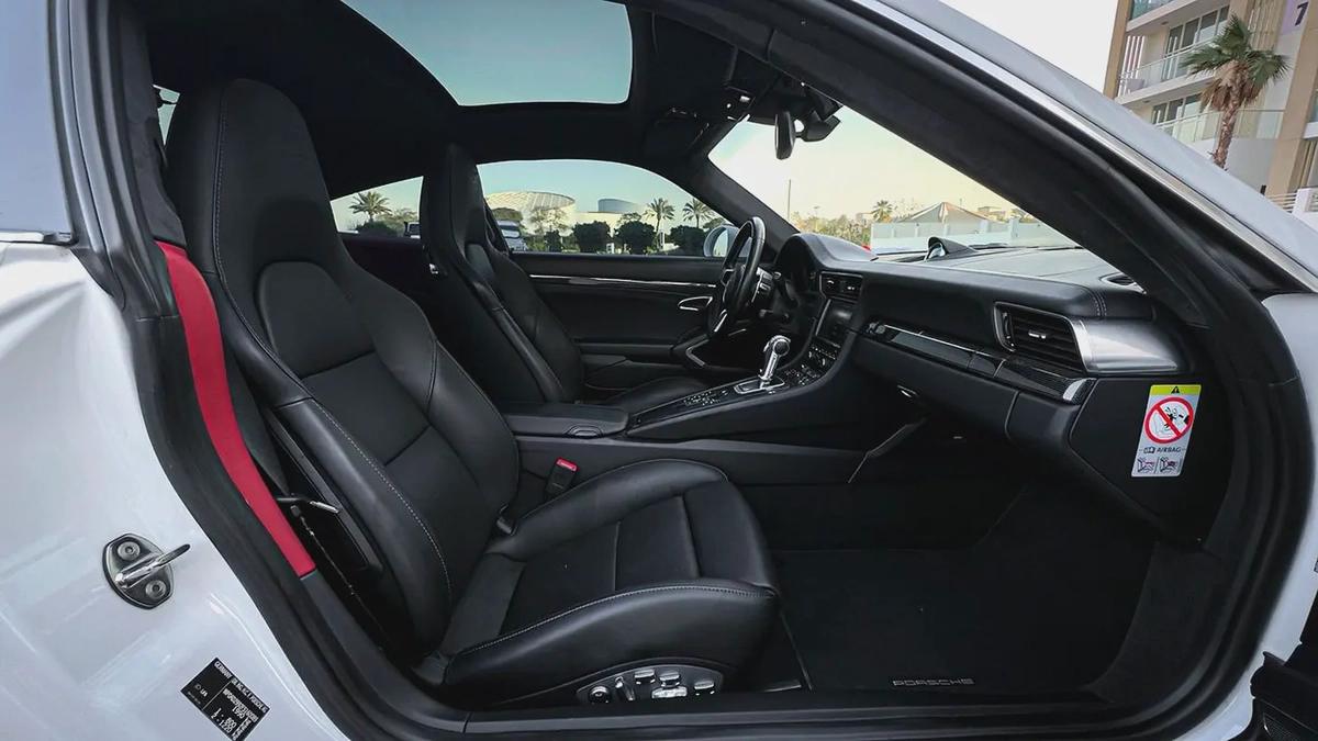 2015 | Porsche Carrera 911 Turbo S | Low Mileage | Warranty | 560HP | Excellent Condition-17-17