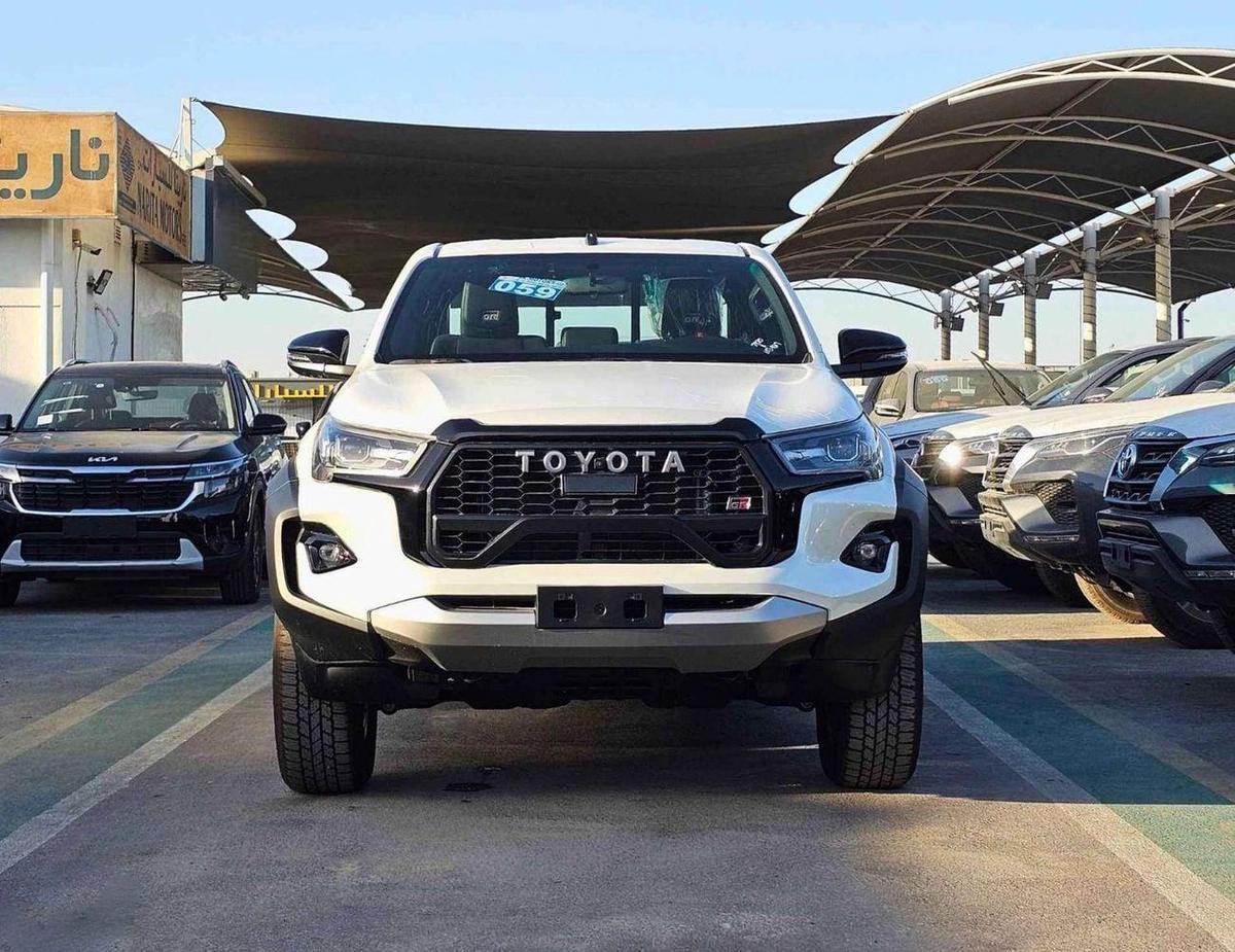 Toyota Hilux GR SPORT / EURO 4 / A/T / 4.0L V6 PETROL / 360* CAMERA / LEATHER SEATS / FULL OPTION (CODE # 69087)-0-0