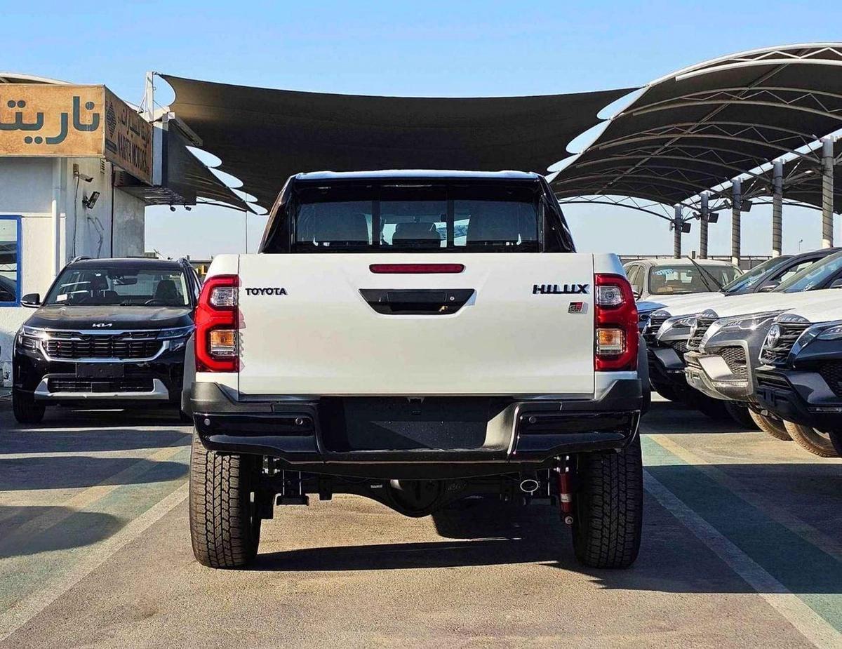 Toyota Hilux GR SPORT / EURO 4 / A/T / 4.0L V6 PETROL / 360* CAMERA / LEATHER SEATS / FULL OPTION (CODE # 69087)-3-3