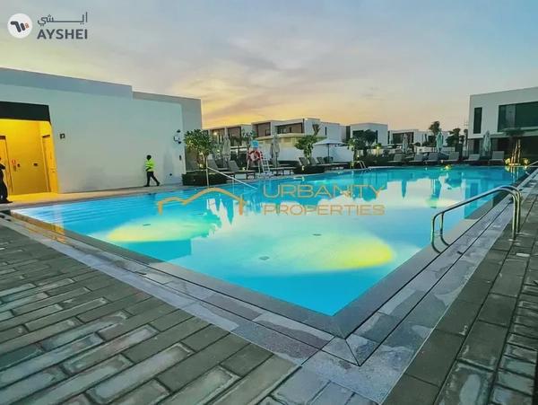 Elegant 4-Bedroom Corner Villa Orania| Prime Location | AED 200,000 Annual Rent