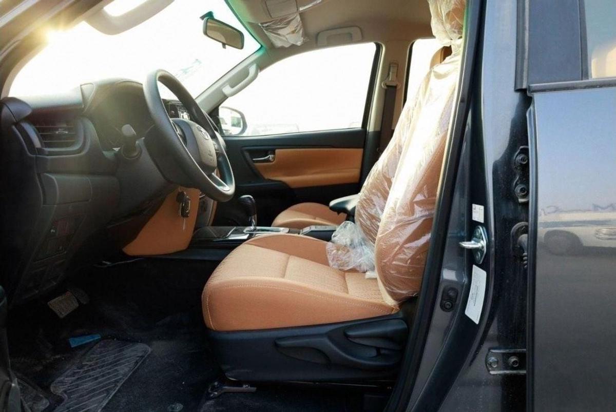 Toyota Fortuner Toyota Fortuner SR5 2.7L petrol 7Seats 4WD full option 2024-6-6