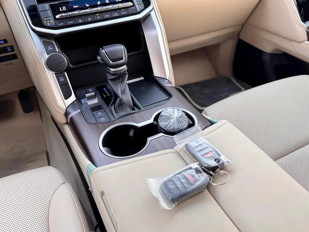 CRUISER GXR / BRAND NEW / FULL OPTION / 3 YEARS WARRANTY-16-16