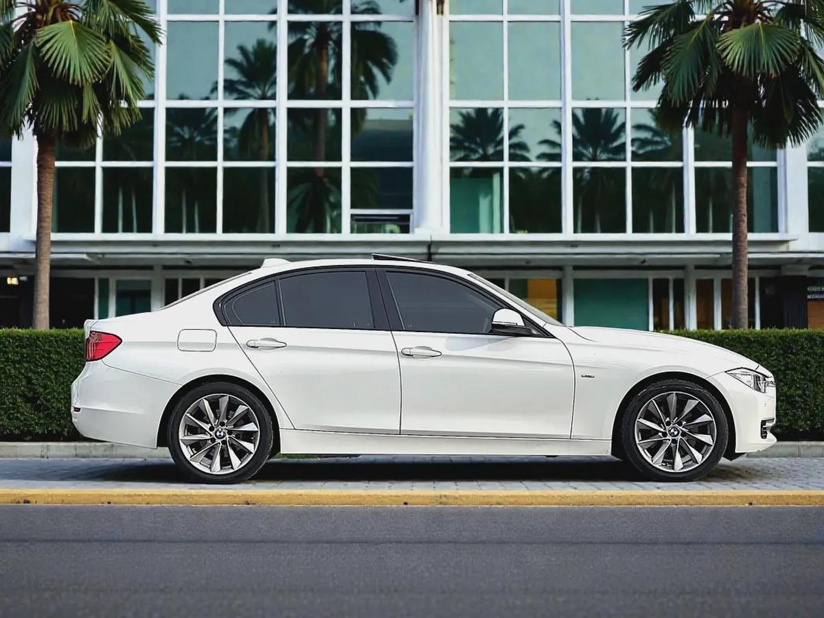 BMW | 3 SERIES | 328i Modern | ORIGINAL PAINT | FREE ACCIDENT | LOW MILEAGE-3-3
