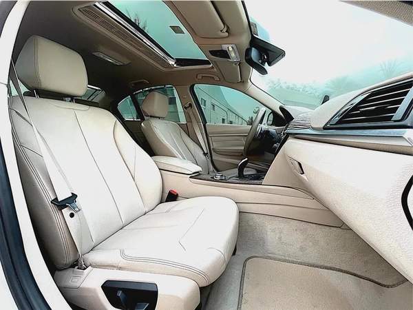 BMW | 3 SERIES | 328i Modern | ORIGINAL PAINT | FREE ACCIDENT | LOW MILEAGE