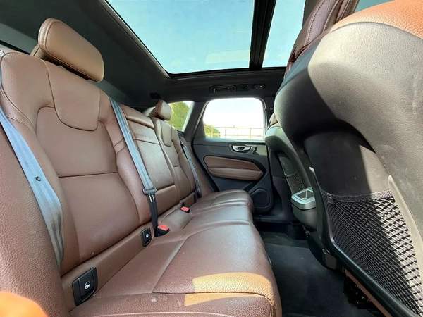 AED 1,440 P.M | 0% DOWN PAYMENT | VOLVO XC60 T5 | 2.0L I4 | 2021 | GCC SPECS