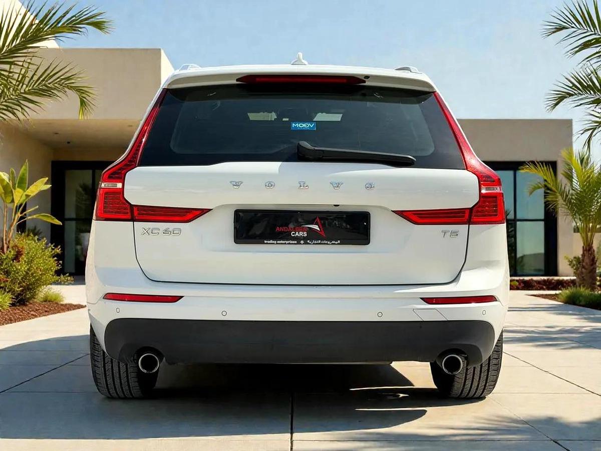 AED 1,440 P.M | 0% DOWN PAYMENT | VOLVO XC60 T5 | 2.0L I4 | 2021 | GCC SPECS-14-14