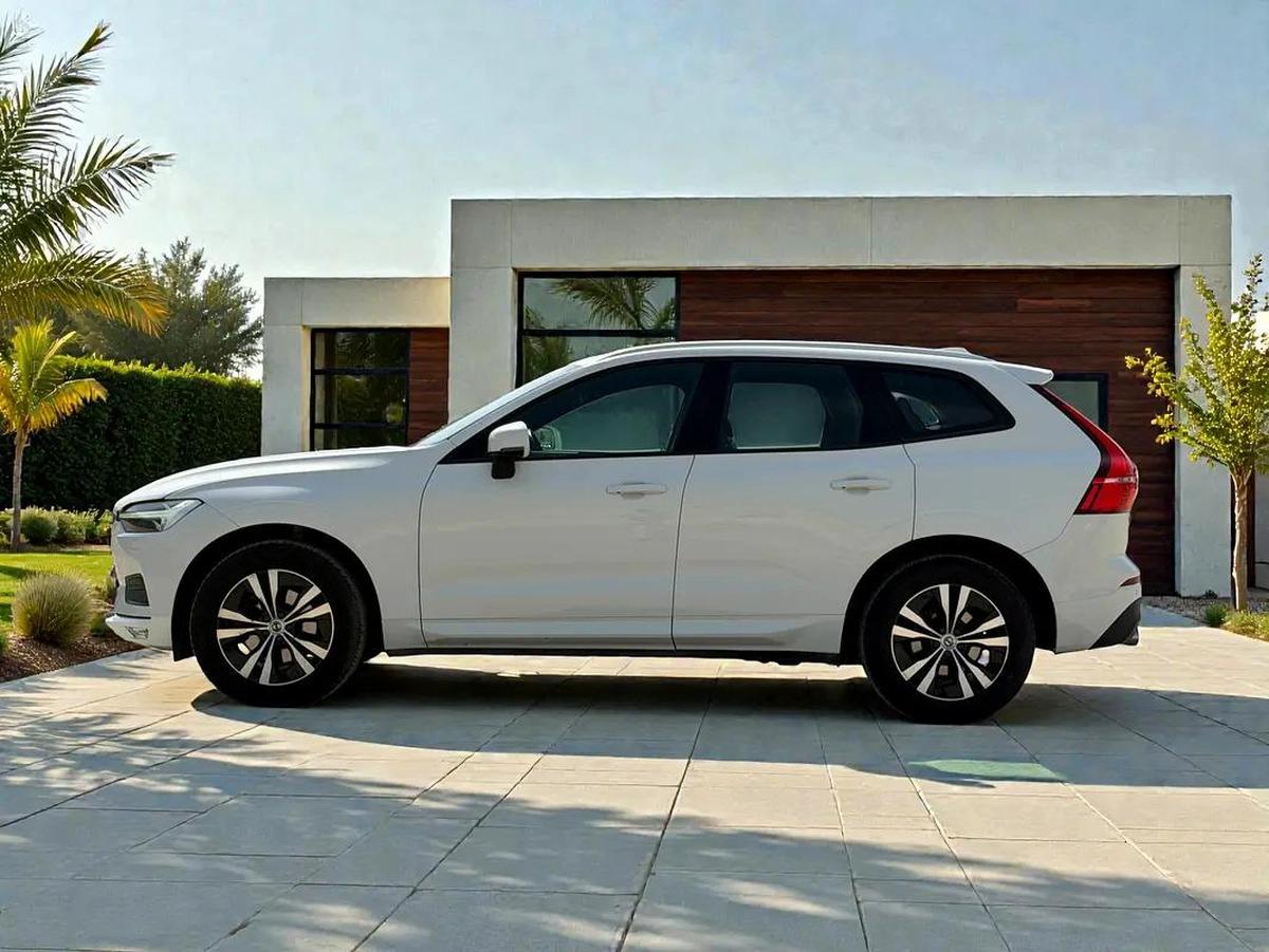 AED 1,440 P.M | 0% DOWN PAYMENT | VOLVO XC60 T5 | 2.0L I4 | 2021 | GCC SPECS-5-5