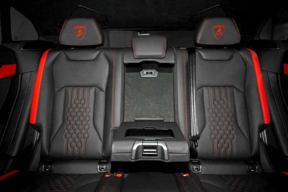 2025 URUS SE HYBRID | STYLE PACKAGE | NEW REAR DIFFUSER AERO LIP | FULL OPTIONS | JAPANESE SPE-4-4