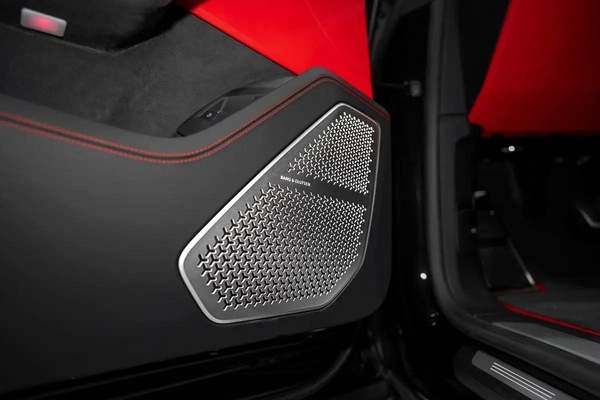 2025 URUS SE HYBRID | STYLE PACKAGE | NEW REAR DIFFUSER AERO LIP | FULL OPTIONS | JAPANESE SPE