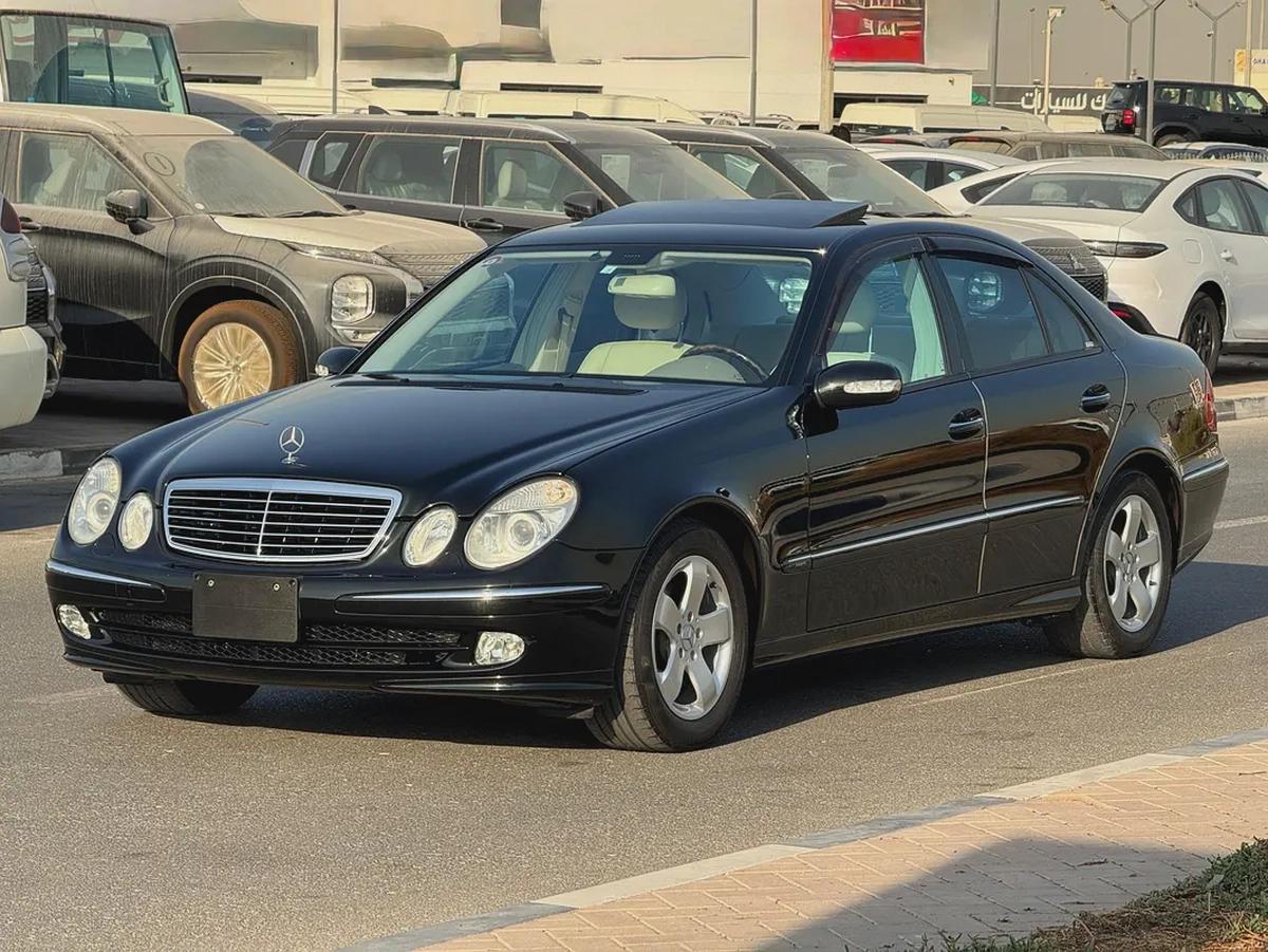 Mercedes Benz E320 2004 73000km - Beige Interior - Original Paint - Japan Import - Clean Title-1-1
