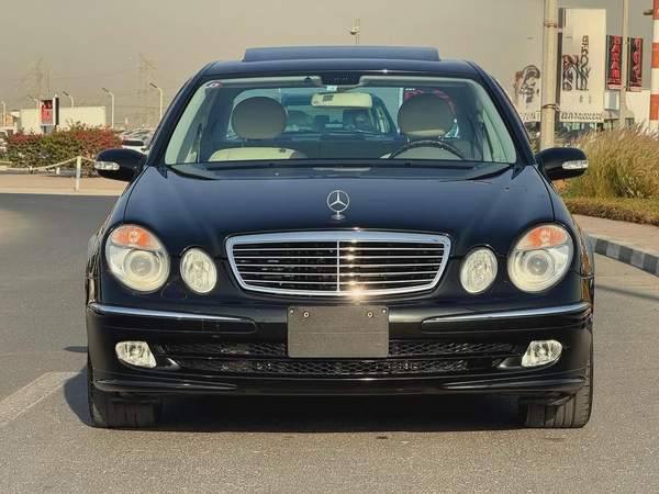 Mercedes Benz E320 2004 73000km - Beige Interior - Original Paint - Japan Import - Clean Title