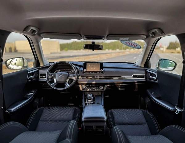 Used Mitsubishi Outlander 2023