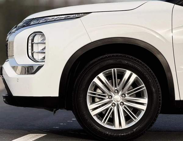 Used Mitsubishi Outlander 2023