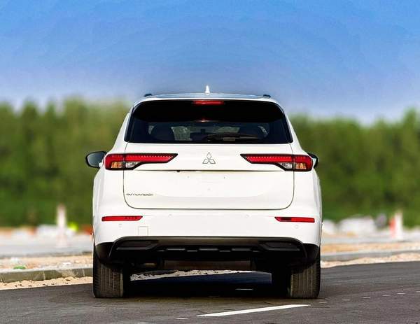 Used Mitsubishi Outlander 2023