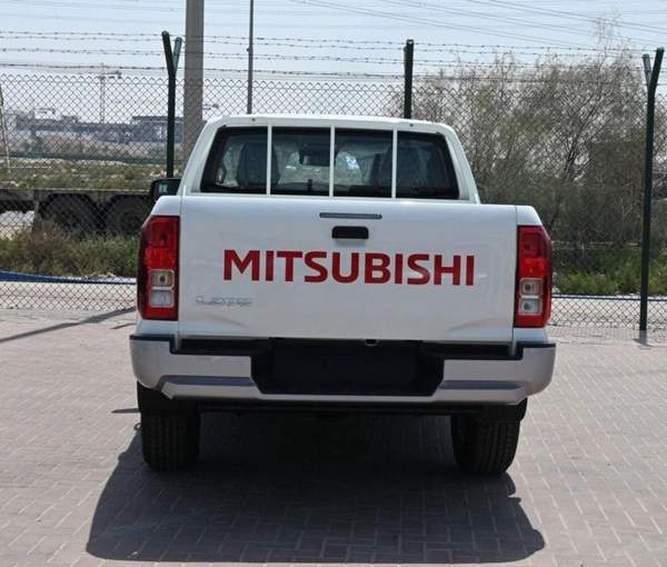 Mitsubishi L200 Mitsubishi L200 2.5L P MY25