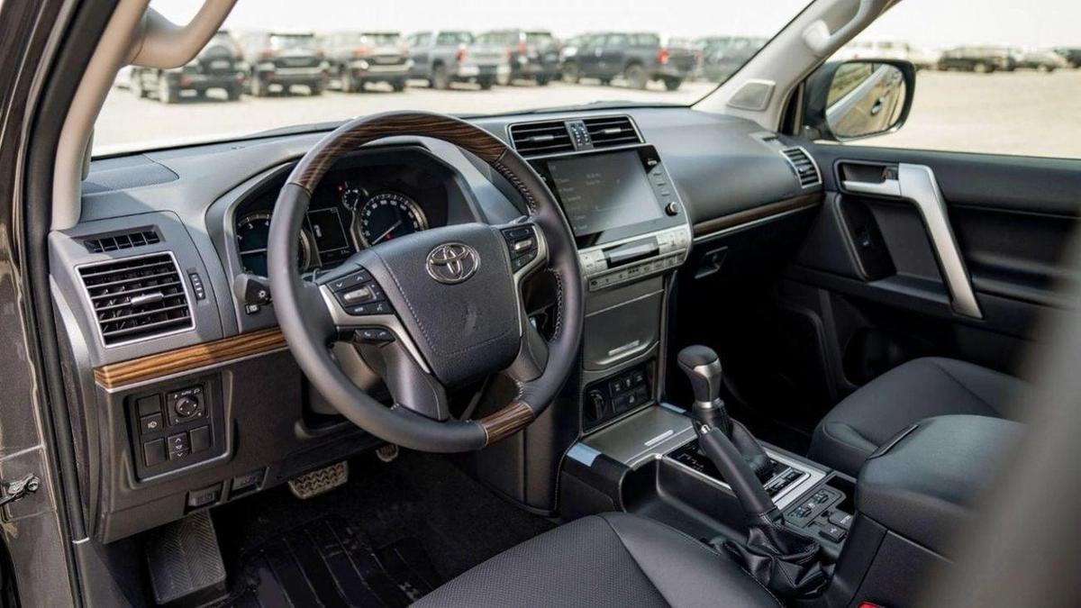 Toyota Prado VX 4.0P AT MY2023 - GREY-10-10