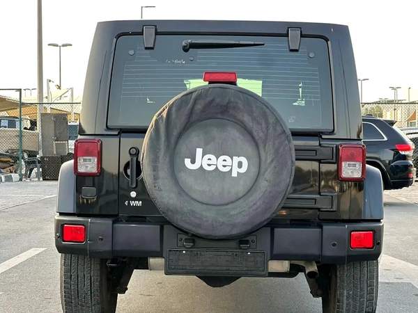 جيب رانجلر 2015 مواصفات خليجية بحالة جيدة