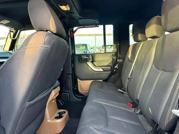 جيب رانجلر 2015 مواصفات خليجية بحالة جيدة