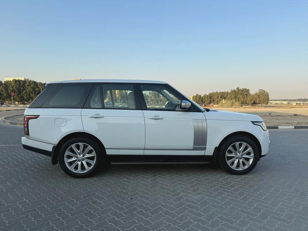Land Rover vogue HSE GCC Oreginal paint excellent condition-3-3