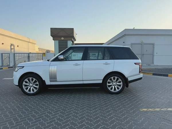 Land Rover vogue HSE GCC Oreginal paint excellent condition