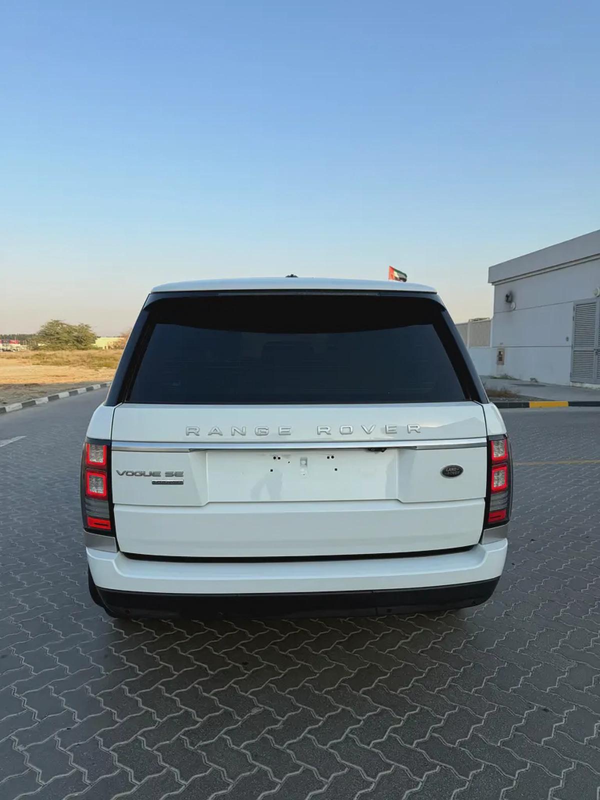 Land Rover vogue HSE GCC Oreginal paint excellent condition-6-6