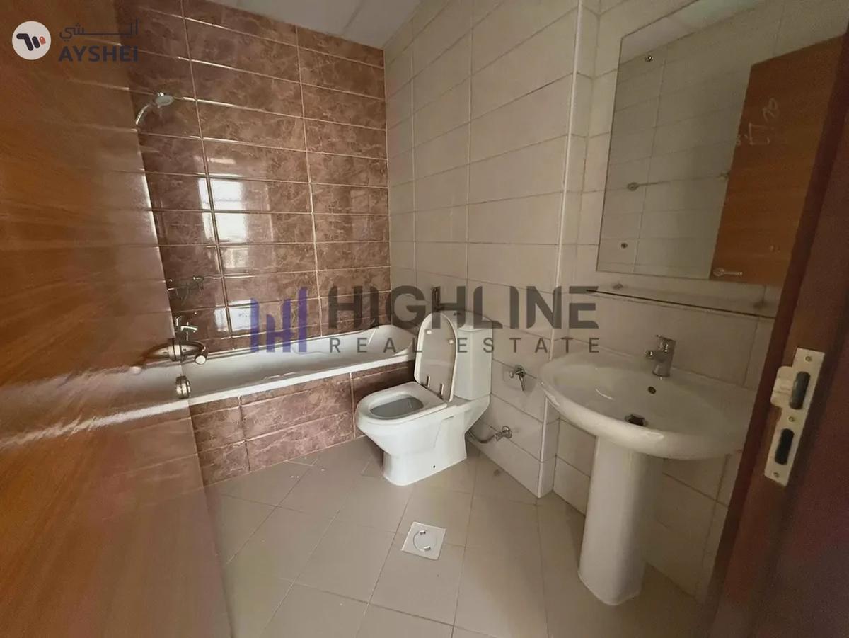 Bright & Spacious | Ready To Move | Prime Location-1-landscape