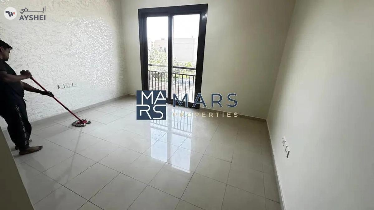 Luxurious 4 bedrooms townhouse for rent in zahia for 185,000 AED yearly-12-12