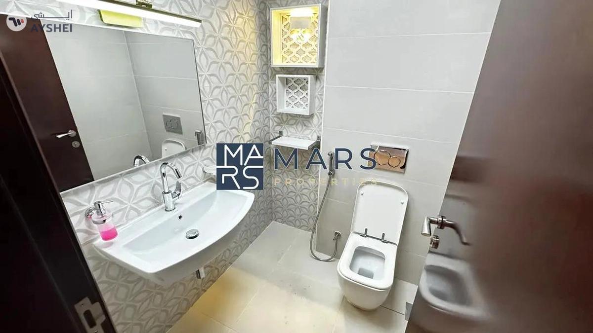 Luxurious 4 bedrooms townhouse for rent in zahia for 185,000 AED yearly-2-2