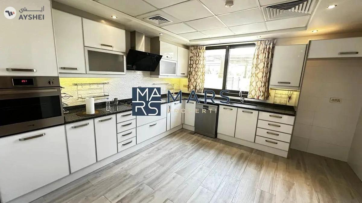 Luxurious 4 bedrooms townhouse for rent in zahia for 185,000 AED yearly-6-6