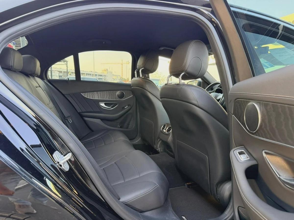 Mercedes Benz C200-9-9