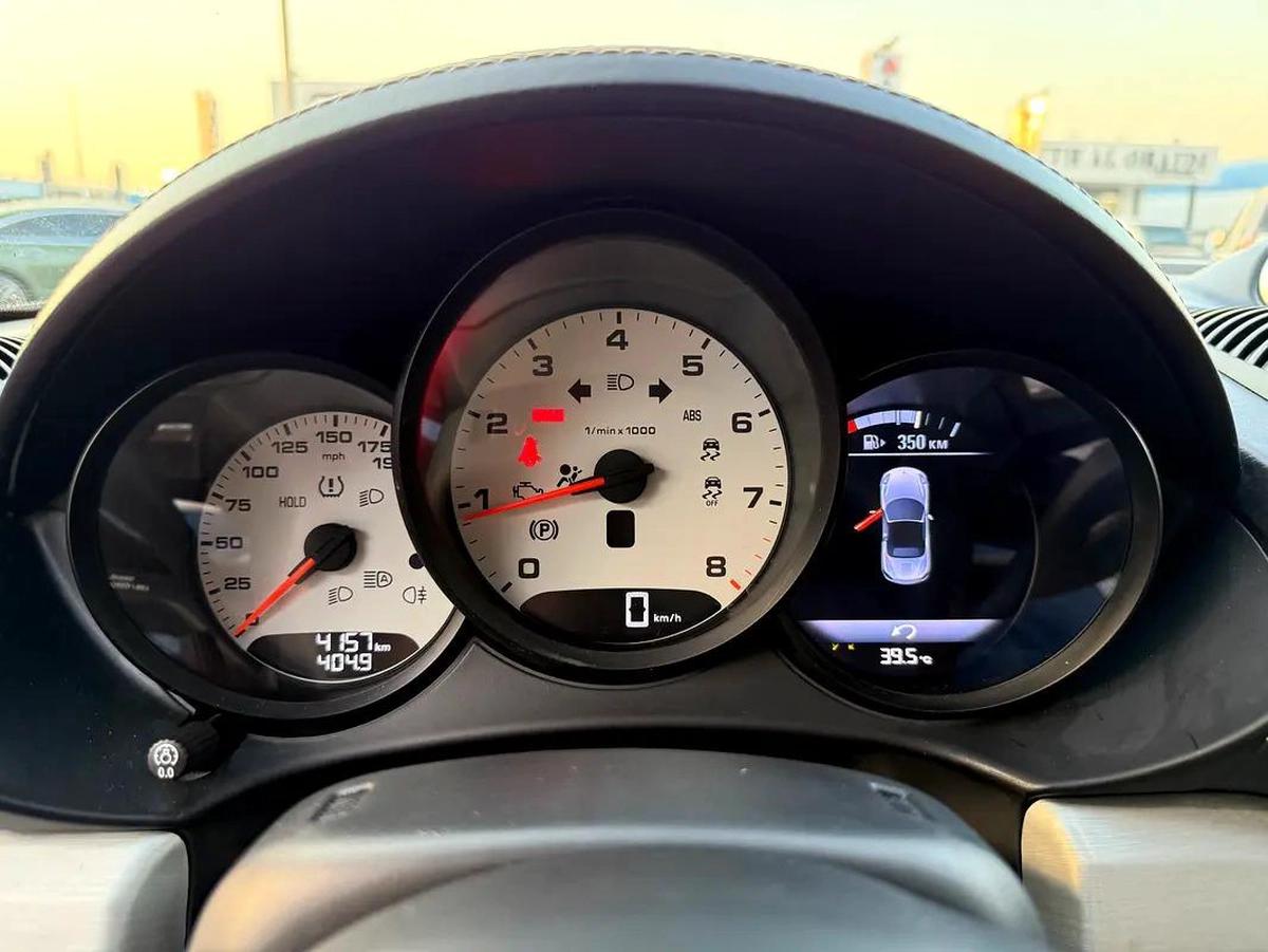 2023 Porsche Boxster S-1-1