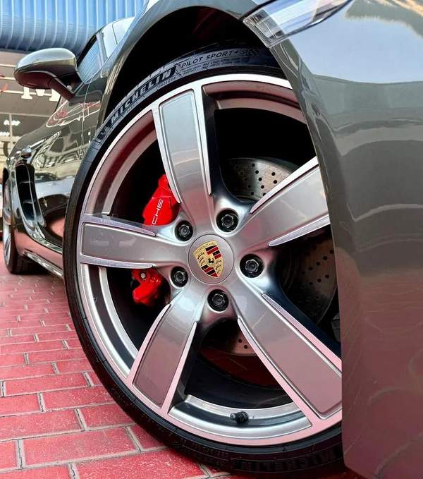 2023 Porsche Boxster S