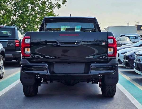 Toyota Hilux GR SPORT WITH BULBAR / 2.8L DIESEL V4 / DRIVER PWR SEATS WITH LATHER (CODE# HGR
