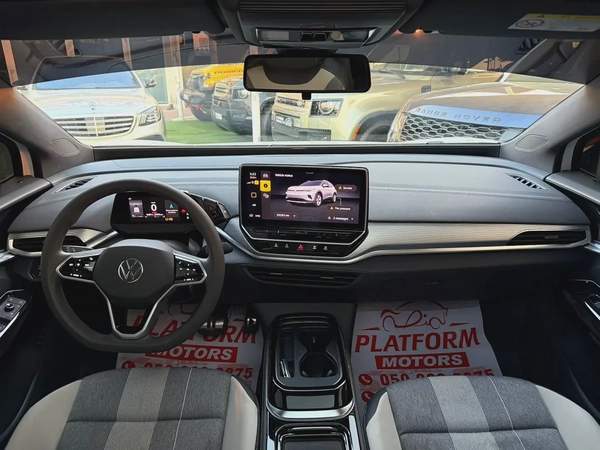 Volkswagen ID4 Cruzz pure +model 2022 import from china فولكس فاجن ID4 كروز بيور بلس موديل ٢٠٢٢ وارد