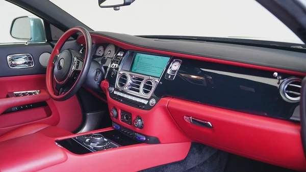 Special Offer | Low KM, High Option | Wraith Silver Badge