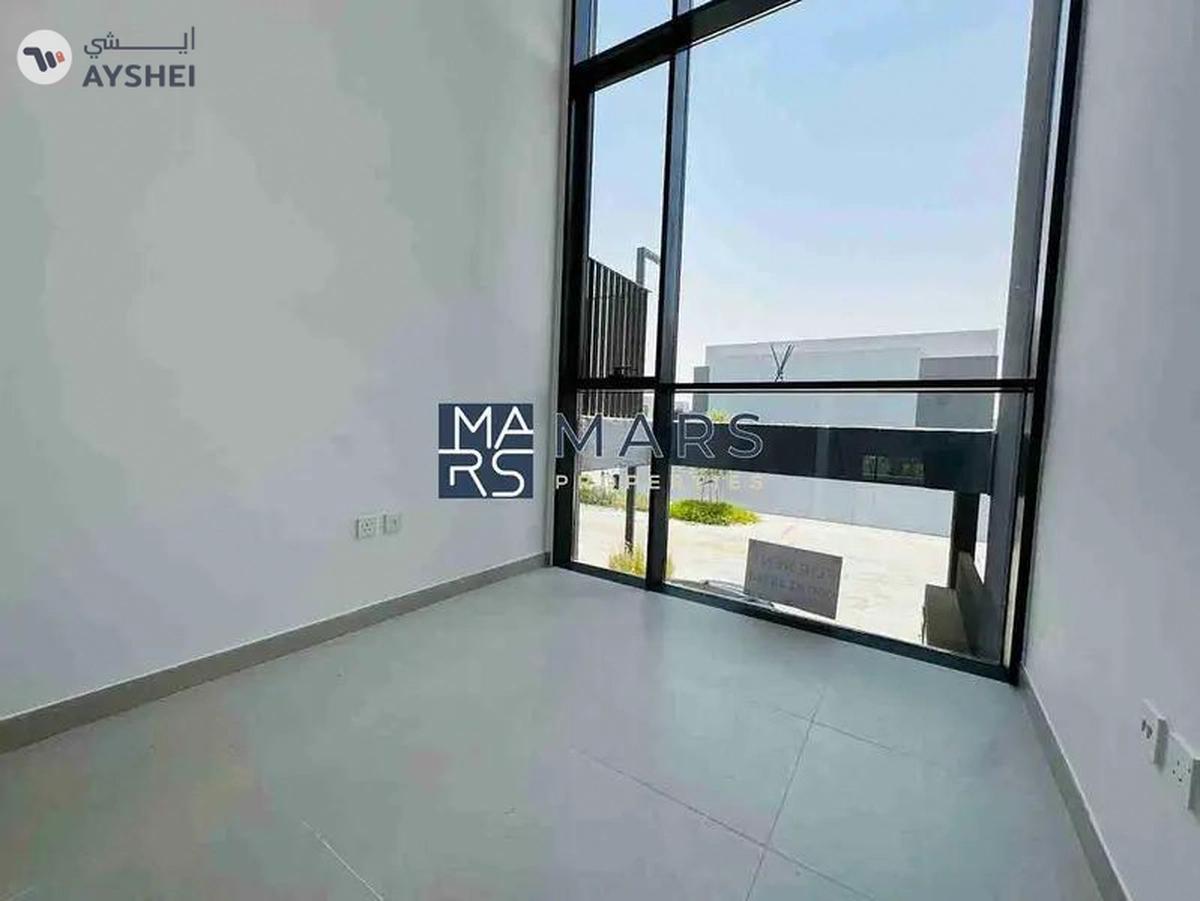 Single Row | Brand New Unit Ready To Move-5-5