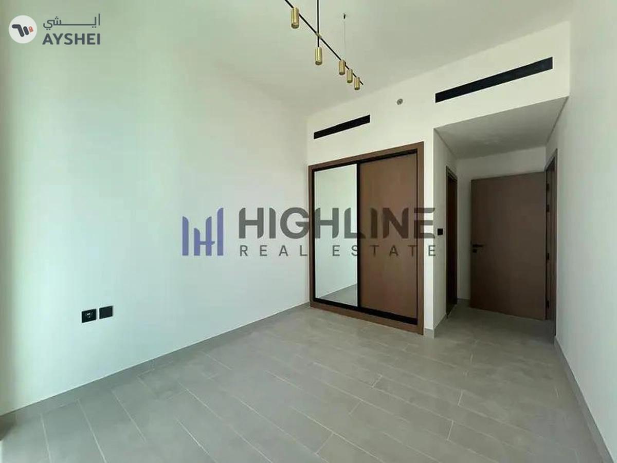 BRIGHT UNIT |PREMIUM QUALITY| SMART HOME| VACANT-4-4