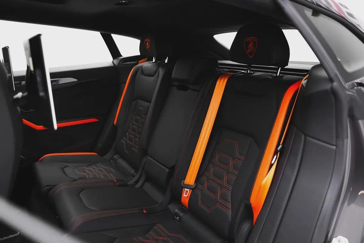 2025 LAMBORGHINI URUS SE-2-2