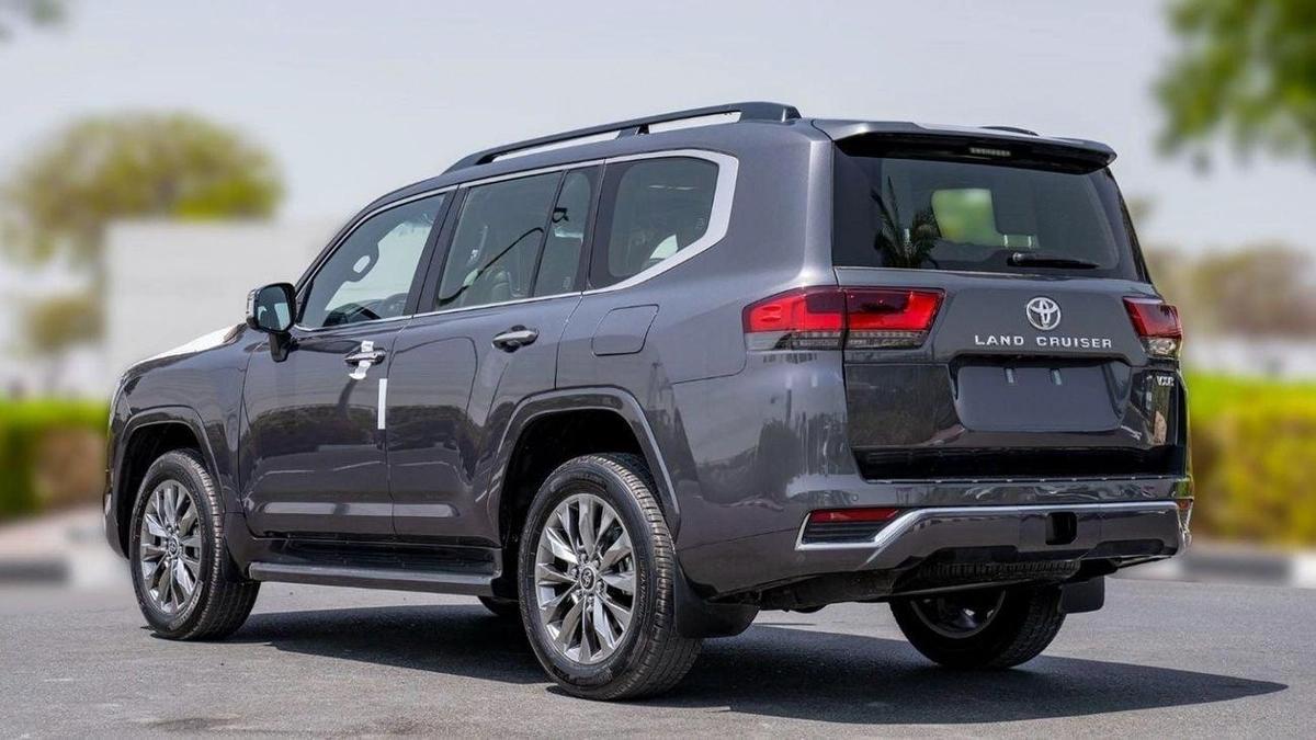 Toyota Land Cruiser LC300 VXR 3.3D AT MY2025– GREY-5-5