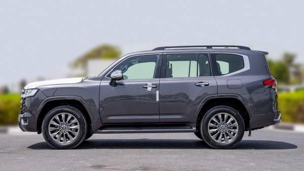 Toyota Land Cruiser LC300 VXR 3.3D AT MY2025– GREY