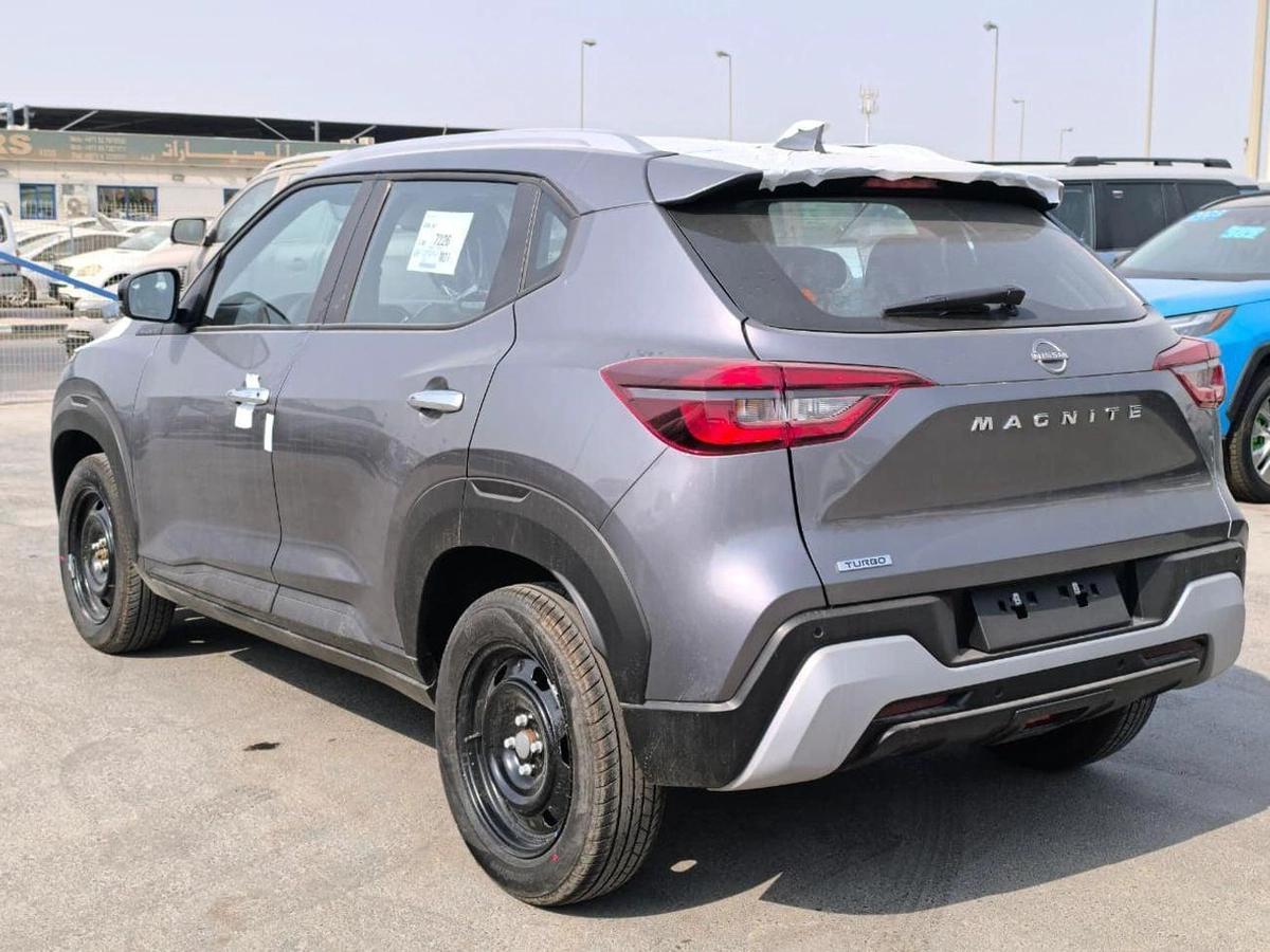 Nissan Magnite 1.5L-3-3