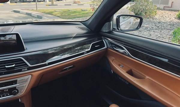 Bmw 750 Li executive gcc first owner clean car