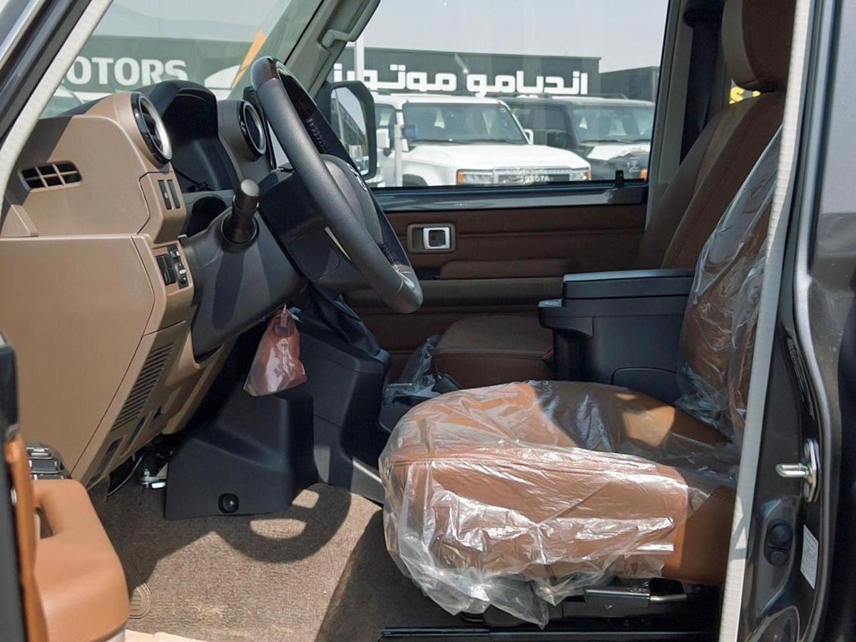 Toyota Land Cruiser 70 EXPORT ONLY - TOYOTA LC76 LX 2.8L A/T-11-11
