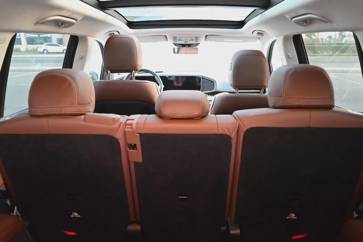 RAMADAN OFFER - EMI 6,160 AED - MERCEDES GLS 450 2025 - 4 MATIC-16-16