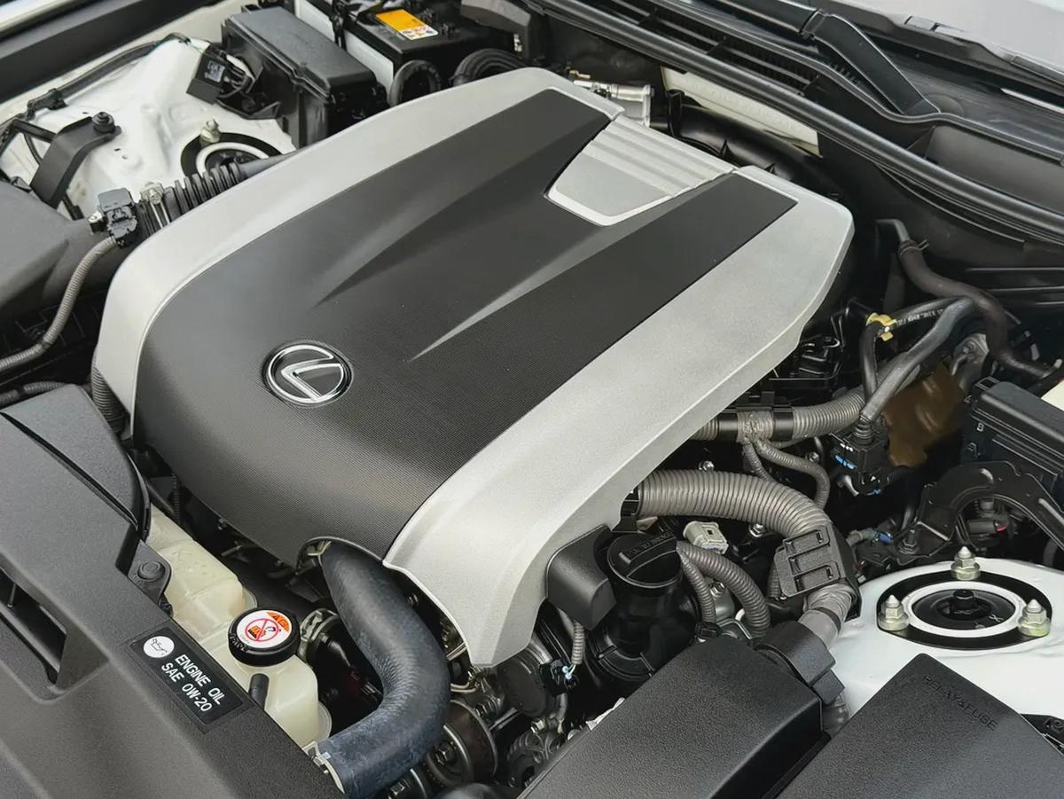 2021 Lexus IS 350 F Sport - American Specs - GCC Ready-13-13
